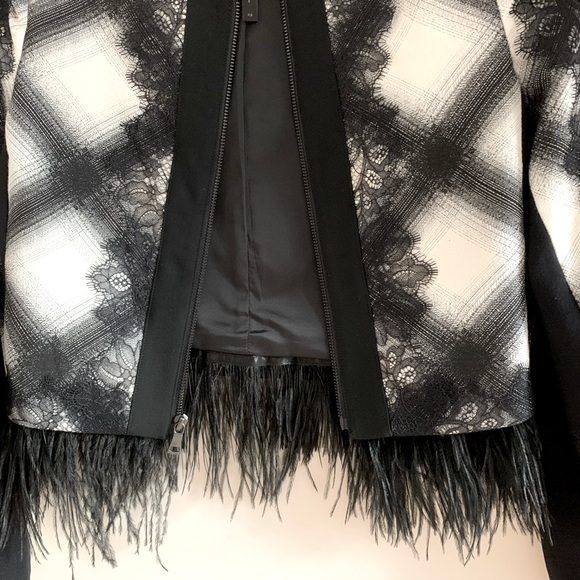 BCBG Quincy Ostrich Feather Trim Lace Detail Black White Crop Blazer Jacket 🖤 - Picture 3 of 16